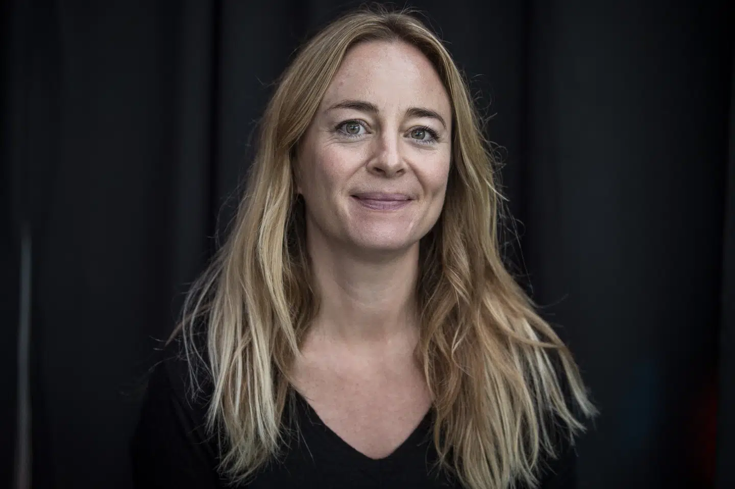 Efter at have arbejdet – endda med overlap – som hovedforfatter på både 'Rita' og 'Fred til lands' holder manuskriptforfatter Marie Østerbye tidlig sommerferie. »Når man går ind i en serie, går der to år, fra man skriver den, til man klipper den færdig. Så for mig handler det om at vælge det projekt, jeg har lyst til at leve i, som jeg har gjort med 'Rita' og 'Fred til lands'. Jeg synes også, det er svært at banke det næste projekt op i en verden, der er så mærkelig, som den er lige nu. Det føles, som om man i hvert fald skal finde historier, der er vigtige at fortælle, og som har en tyngde,« siger hun. (Arkivfoto) Liselotte Sabroe/Ritzau Scanpix