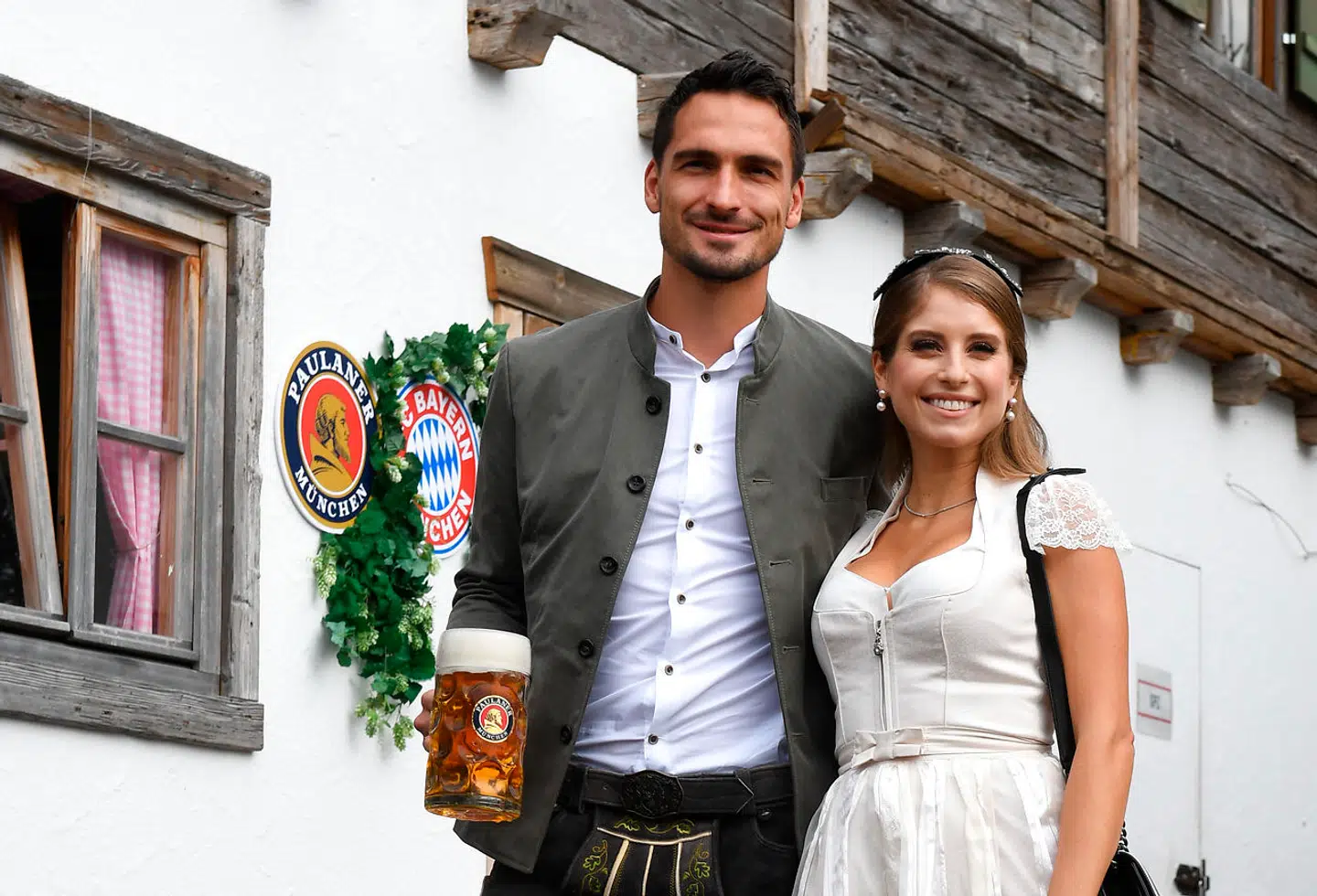 Både Mats og Cathy Hummels er fra München - og her bliver det vist ikke mere sydtysk.