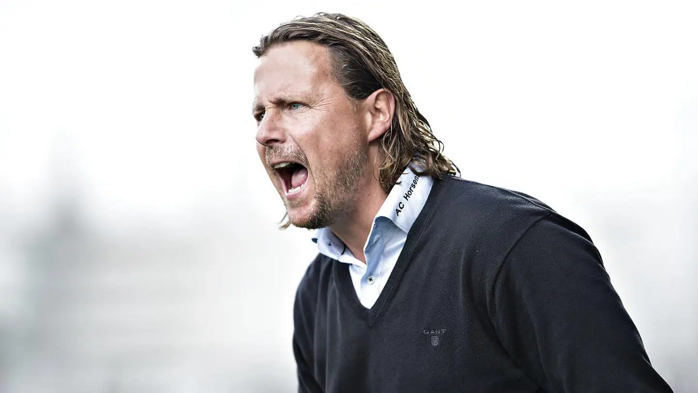 Bo Henriksen siger selv, at det vil være tåbeligt ikke at gøre brug af, at han kan råbe højere end de fleste andre.