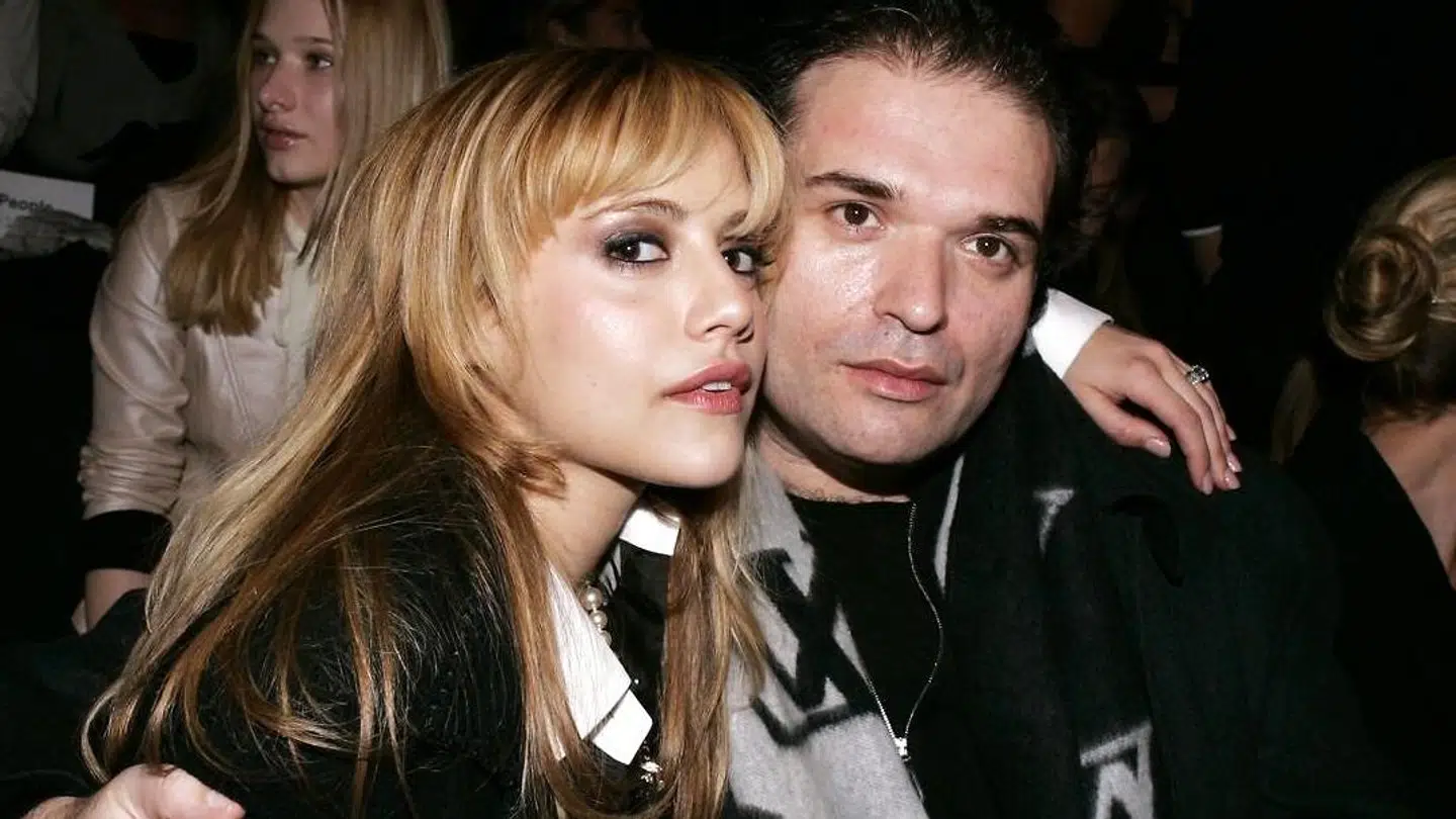 Brittany Murphy og hendes mand Simon Monjack i 2008 til New York Fashion Week. Begge omkom med få måneders mellemrum under mystiske omstændigheder.