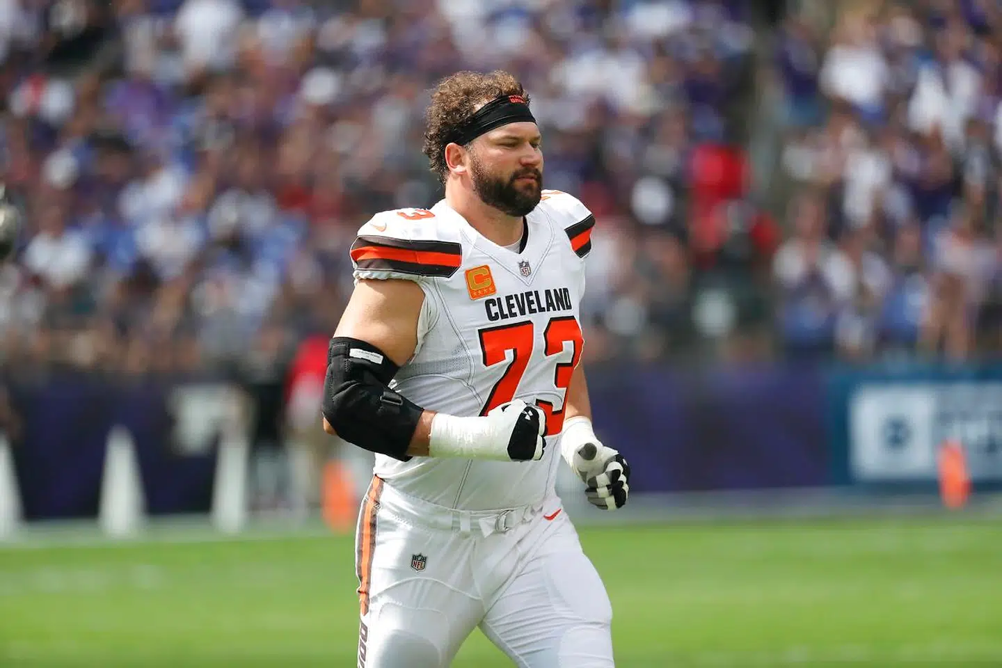 BALTIMORE, MD - SEPTEMBER 17: Offensive tackle Joe Thomas #73 of the Cleveland Browns before they take on the Baltimore Ravens at M&T Bank Stadium on September 17, 2017 in Baltimore, Maryland. Rob Carr /Getty Images/AFP == FOR NEWSPAPERS, INTERNET, TELCOS & TELEVISION USE ONLY ==