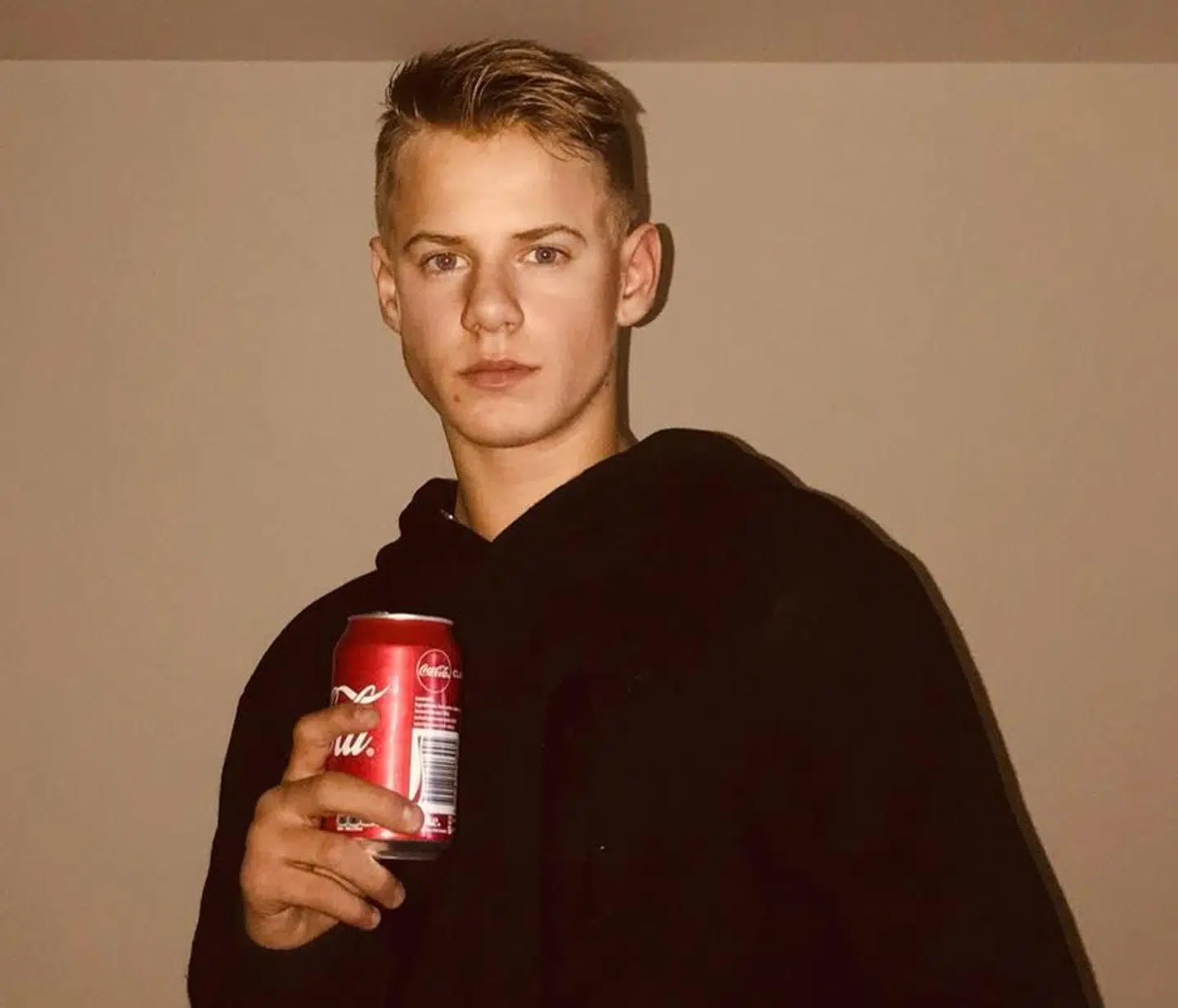 Familie og venner fortæller, at Marcus var en livsglad og positiv dreng.