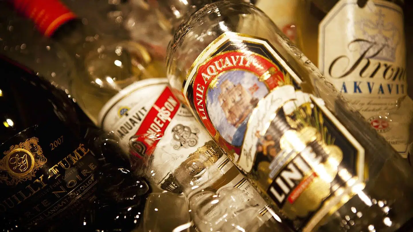 Alkohol bliver en del af mange unge danskeres liv i teenageårene.