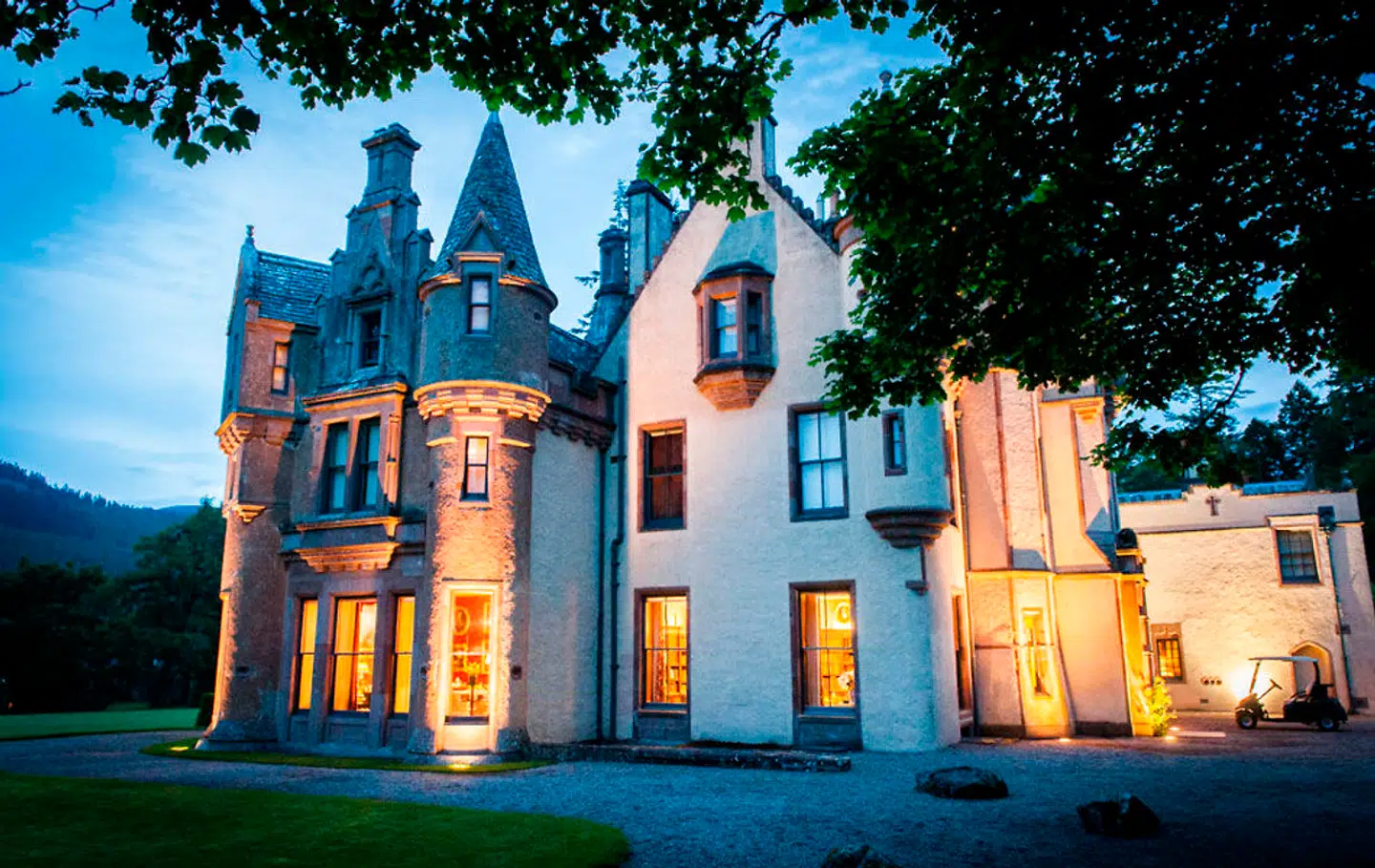 Aldourie Castle ejet af Anders Holch Povlsen.