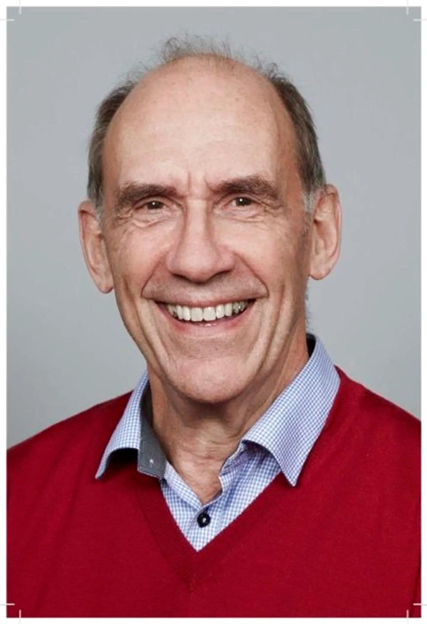 Niels Høiby, professor i klinisk mikrobiologi, mener at den nye styrelse, som skal sikre værnemidler til danskerne, er 'oppustet djøf'eri'.