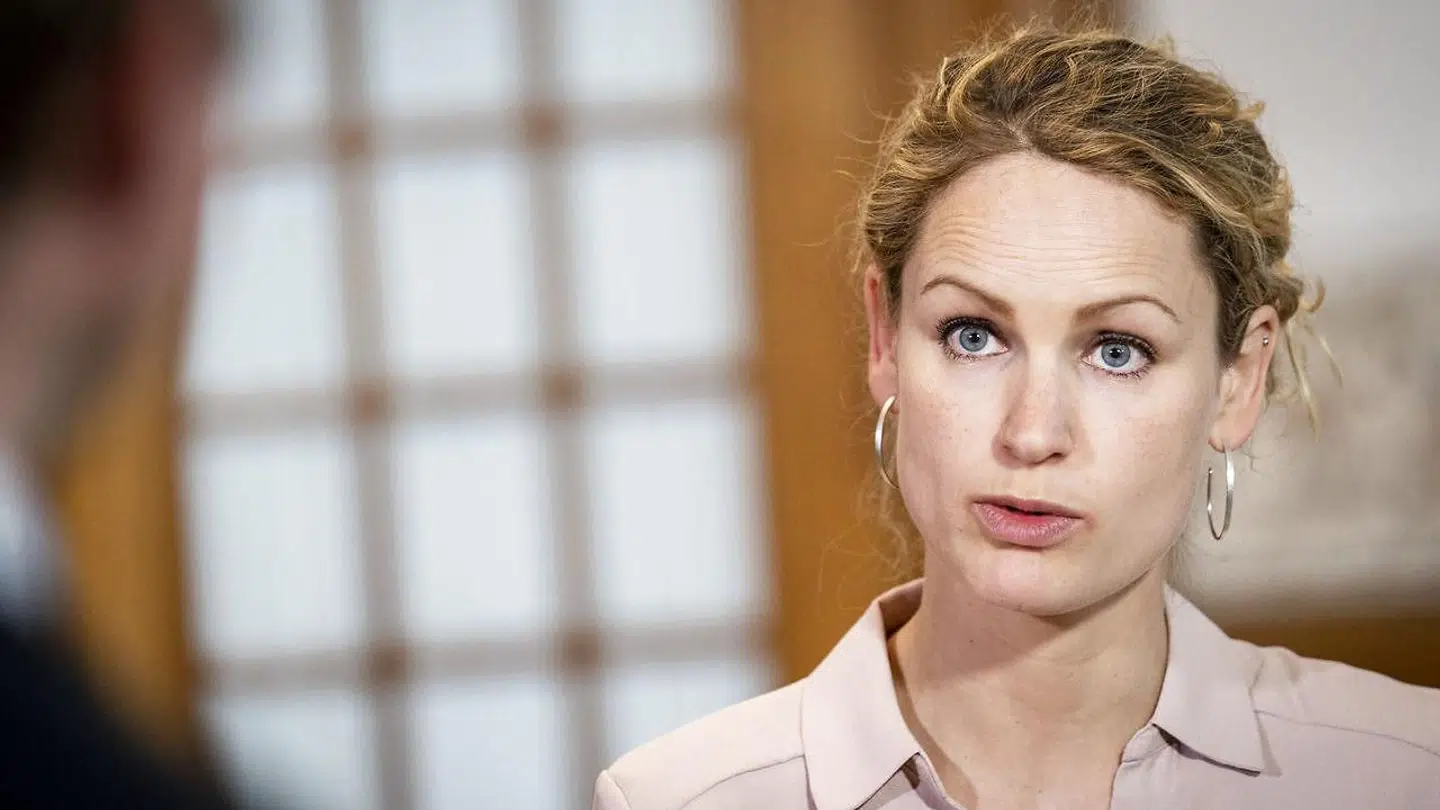 Enhedslistens politiske leder Pernille Skipper tiltrak 221.000 lyttere til 'Bagklog på P1'. Navnesøster Pernille Vermund trak kun 128.000.221.000. Mortn Ø 2016, tulle 194, pape 192, fock 184. Pern 128.