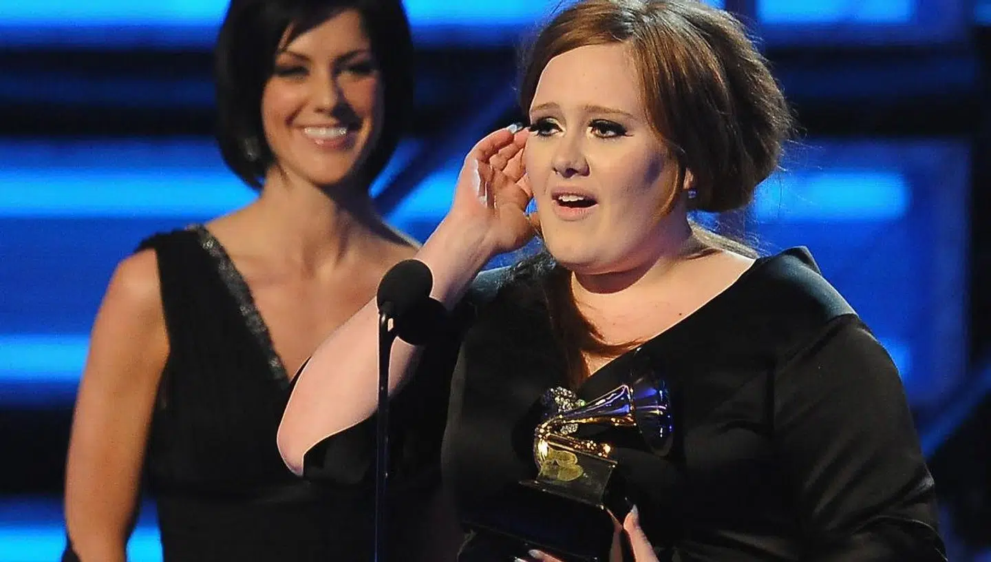 Arkivfoto af Adele til Grammy-uddelingen i 2009, hvor hun så noget større ud end den dag i dag.