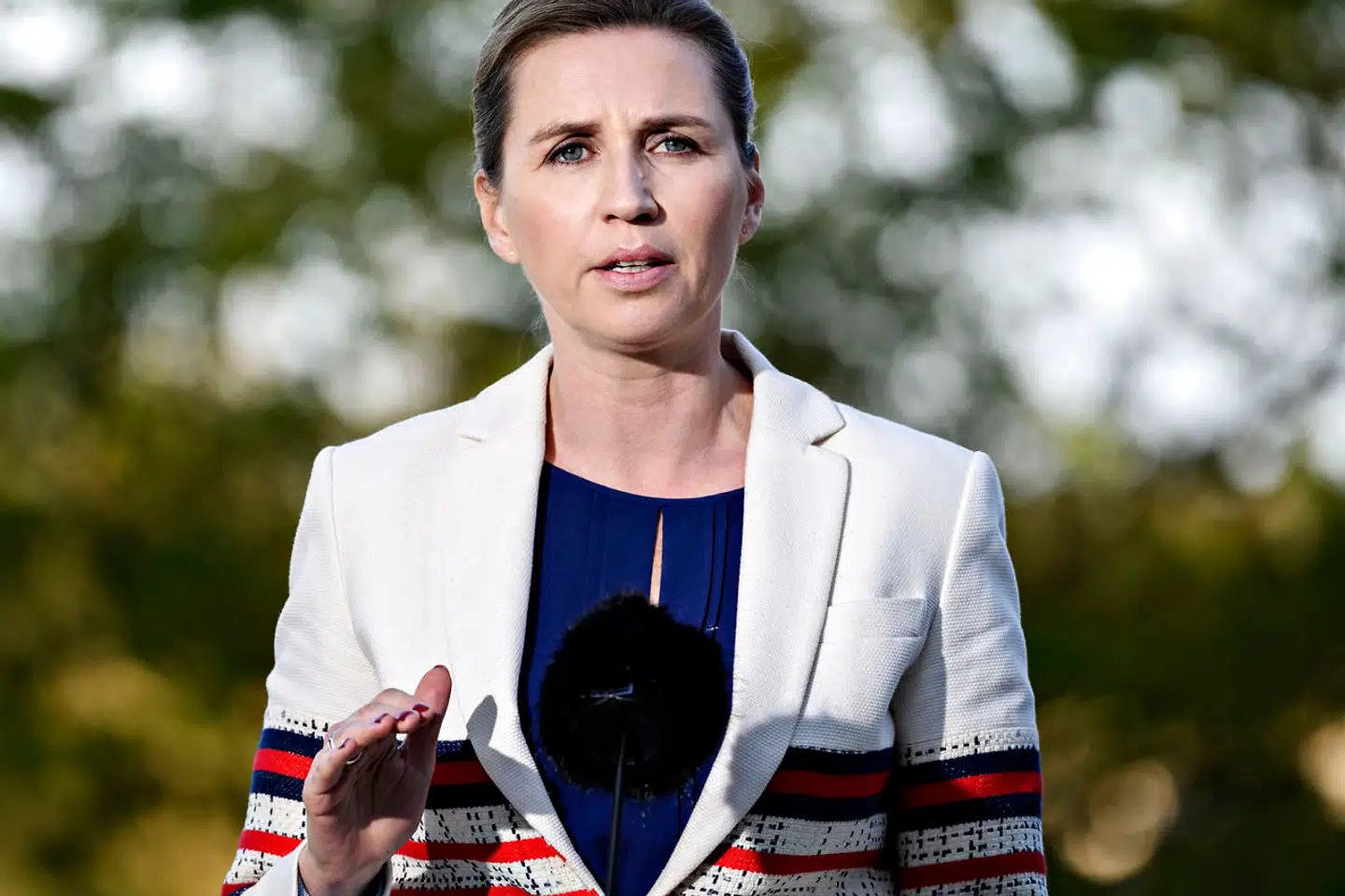 Statsminister Mette Frederiksen (S) holdt torsdag aften pressemøde om fase to af genåbningen af Danmark, efter at regeringen og partilederne mødtes til de afsluttende forhandlinger på Marienborg.