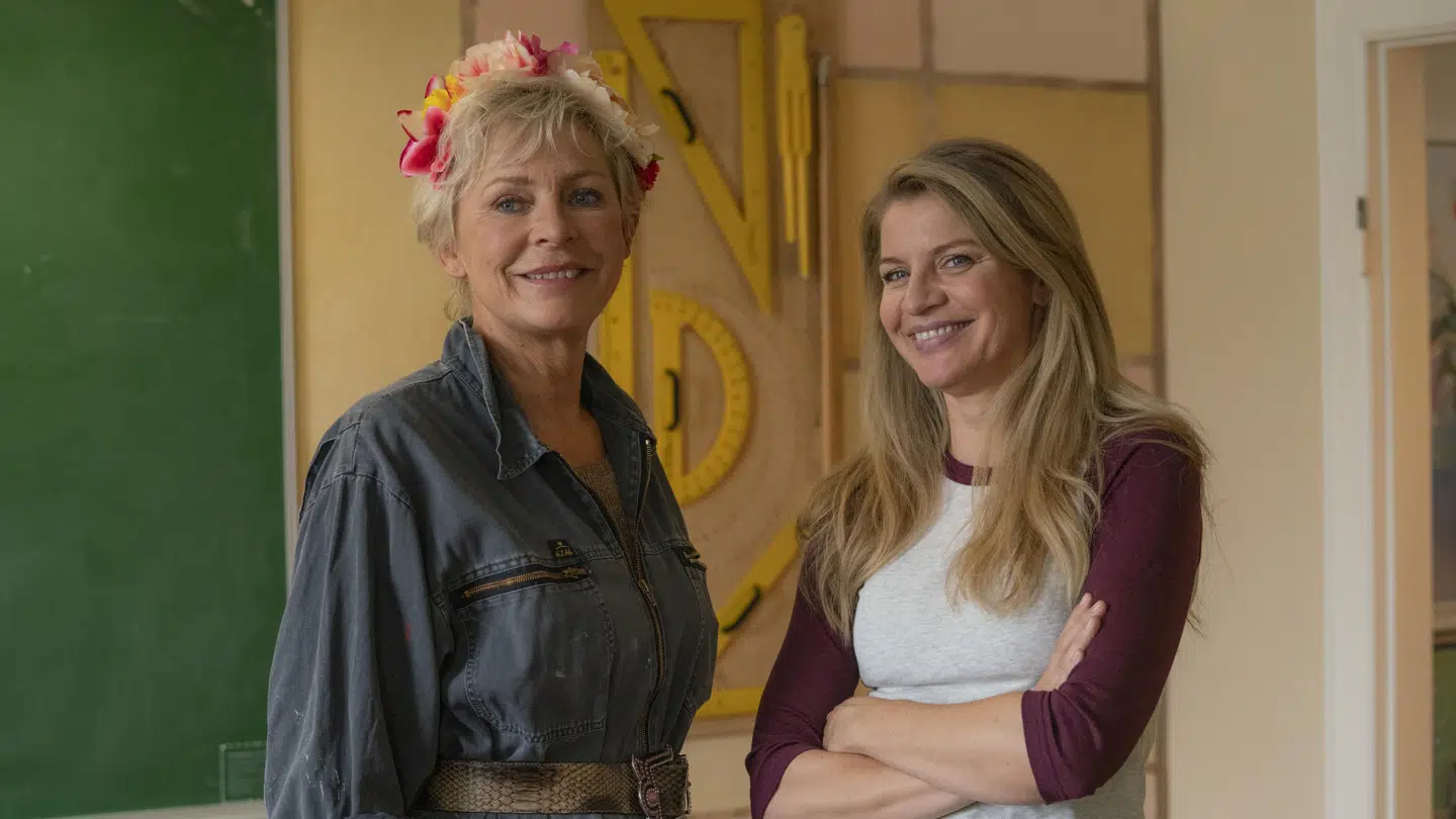 Gerd (Søs Egelind) og Rita (Mille Dinesen) i 'Rita'.
