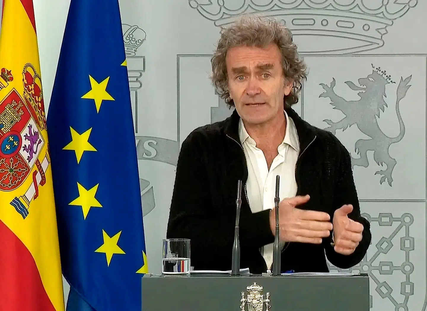 Med mere og mere hæs stemme har Fernando Simon næsten dagligt orienteret om den alvorlige corona-situation i Spanien med over 25.000 dødsofre.