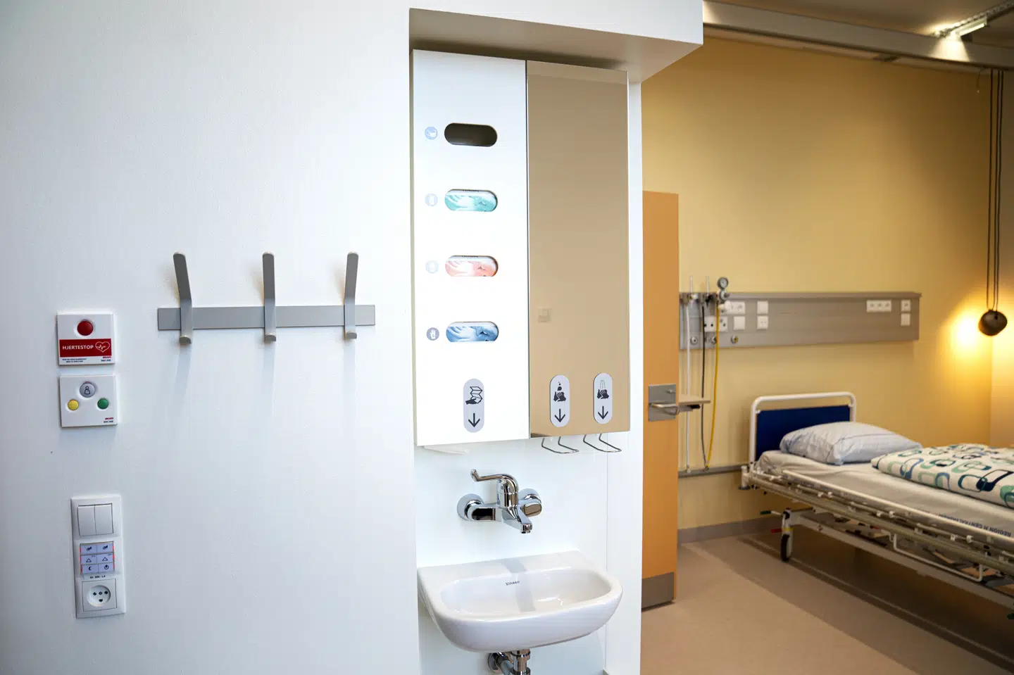 Smittetrykket beregnes blandt andet ud fra antal nyindlæggelser, men selve udregningen er kompliceret. Derfor er tallet også behæftet med usikkerhed. (Arkivfoto) Ida Guldbæk Arentsen/Ritzau Scanpix