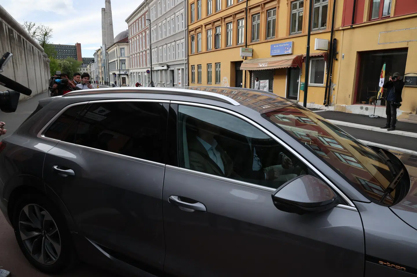 Tom Hagen forlod fredag sit varetægtsfængsel efter at være løsladt. Han forlod fængslet i en Audi med tonede ruder. ørn E. Borgen/Ritzau Scanpix