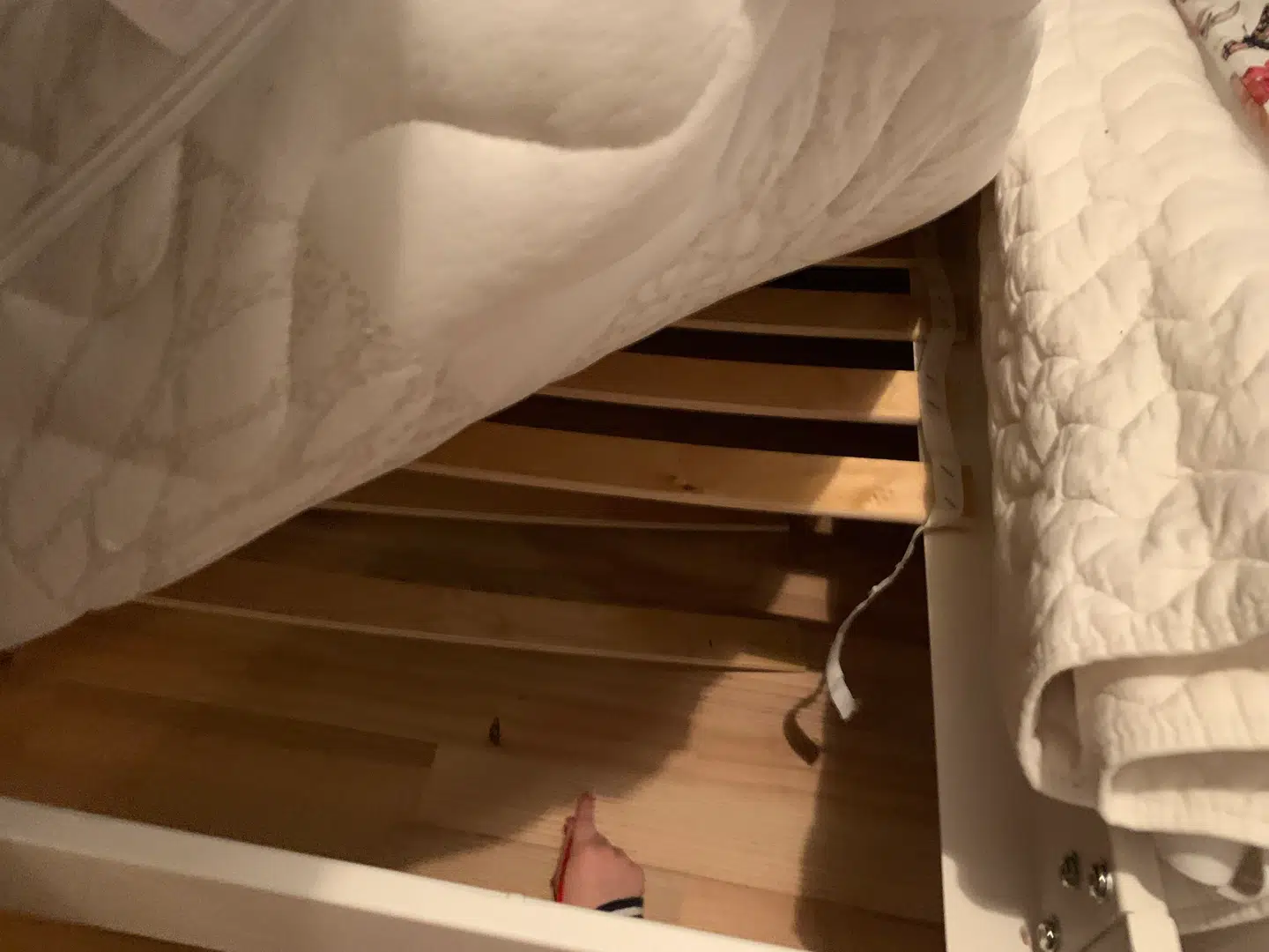 De to senge gik hurtigt i stykker.