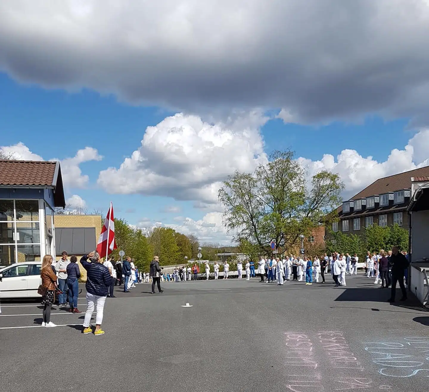 Ulrich Fredberg blev klappet ud af sine ansatte og kollegaer, da han forlod Silkeborg Regionshospital og sin stilling som ledende overlæge (Privatfoto)