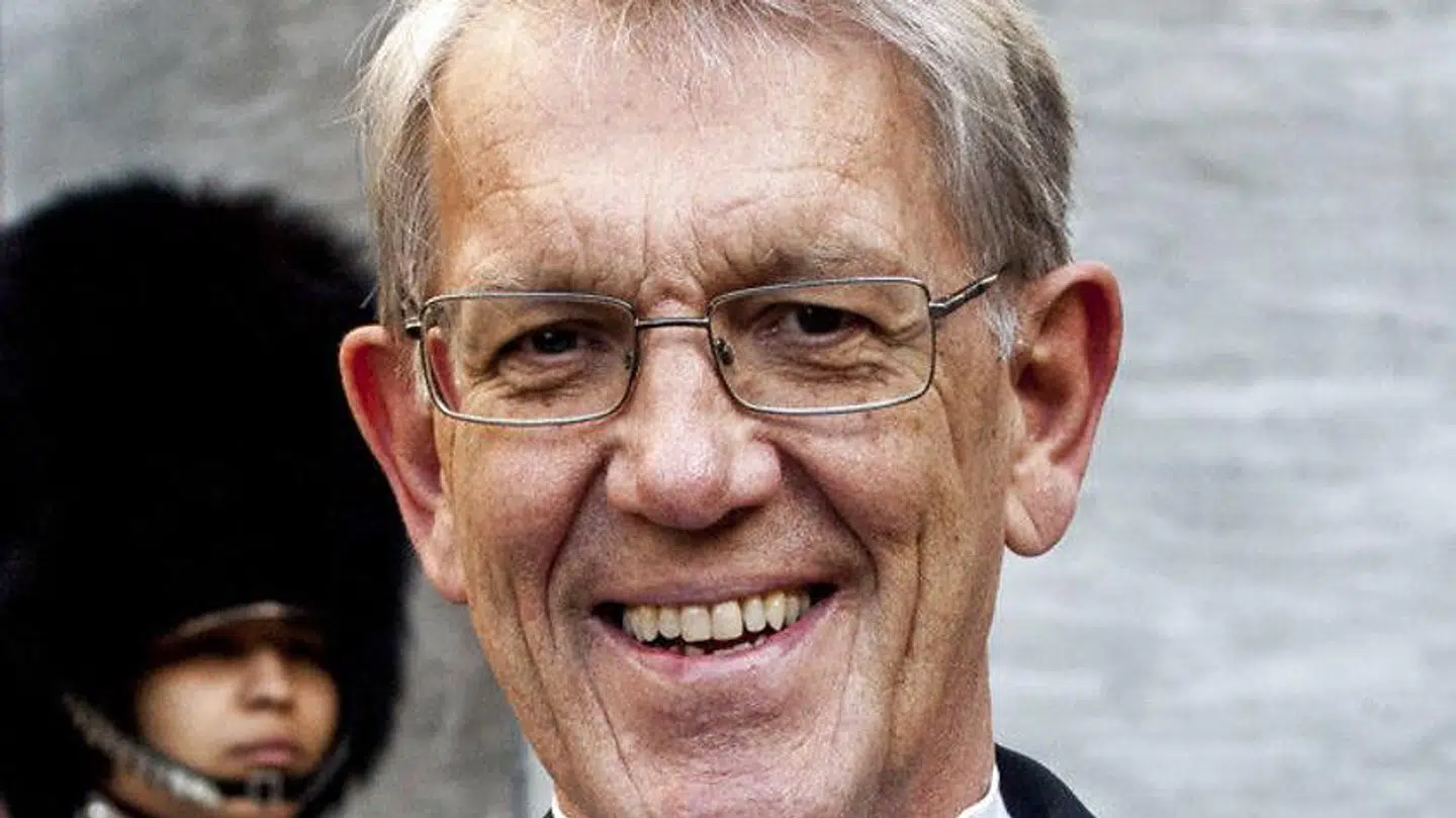 Tidligere formand for Kræftens Bekæmpelse gennem ni år Frede Olesen kalder forløbet omkring fyringen af Ulrich Fredberg dybt kritisabelt.