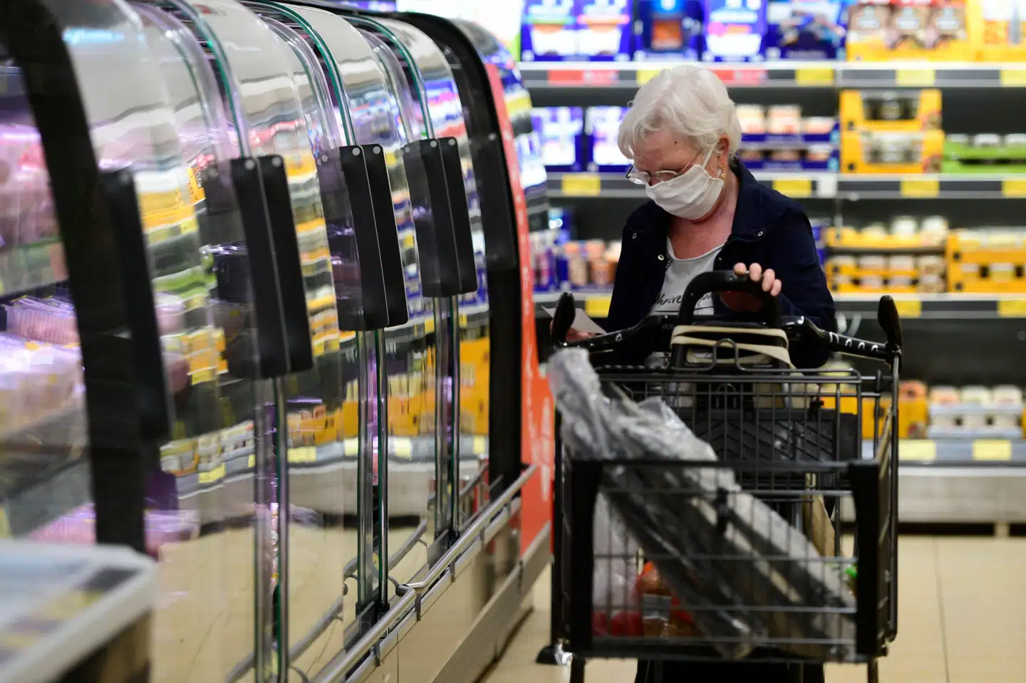 Frisører, museer og visse butikker er genåbnet op i Tyskland. Onsdag drøfter kansler Merkel endnu flere lempelser med delstaterne - herunder grænsen til Danmark. Ina Fassbender/Ritzau Scanpix