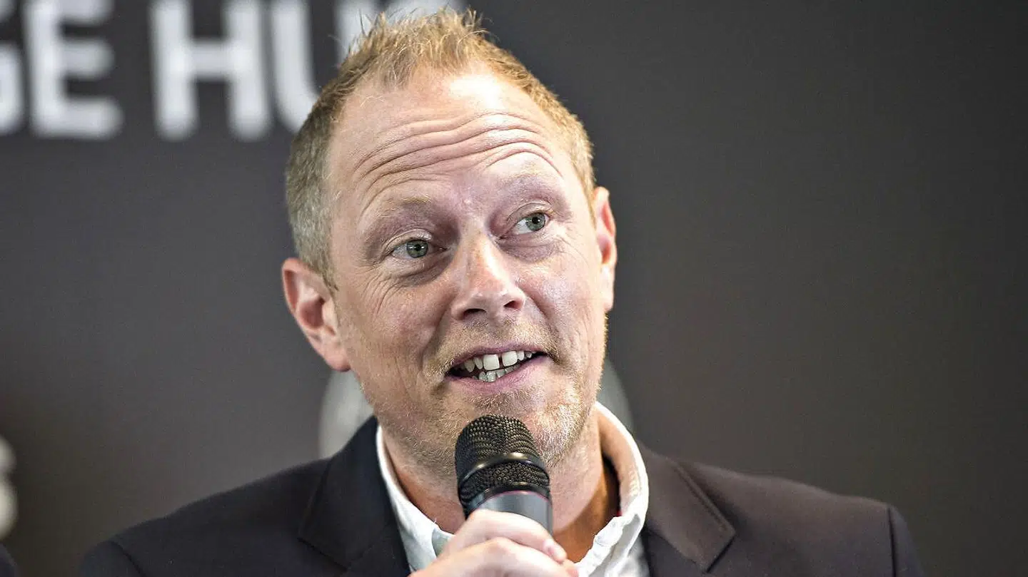 Kommerciel direktør i FC Midthylland Jacob Jørgensen kalder Thomas Skov Petersens kommentar for 'sindssygt dum'.