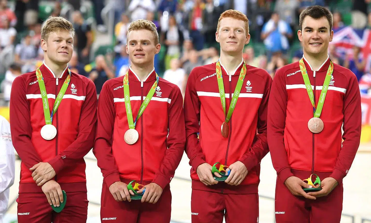 Niklas Larsen (nummer to fra venstre) var med til at vinde bronze ved OL i Rio i 4000 meter holdforfølgelsesløb.