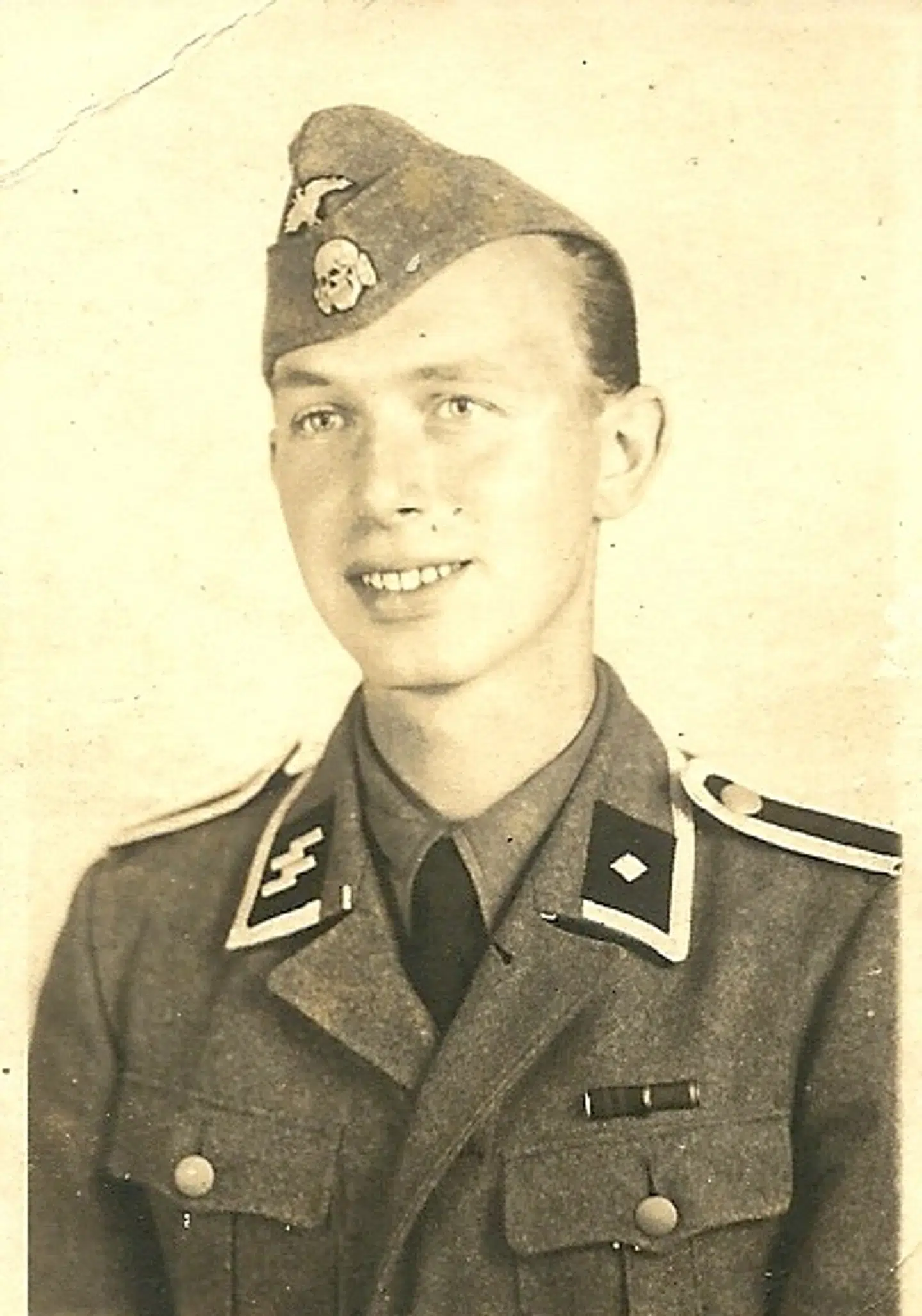 Hugo Haslund i sin naziuniform.