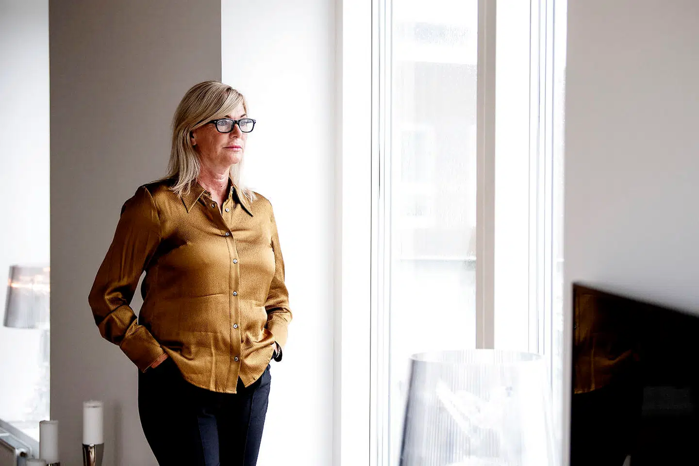 Lone Ann Dischs far døde af covid-19 på et plejehjem, hvor smitten var brudt ud.
