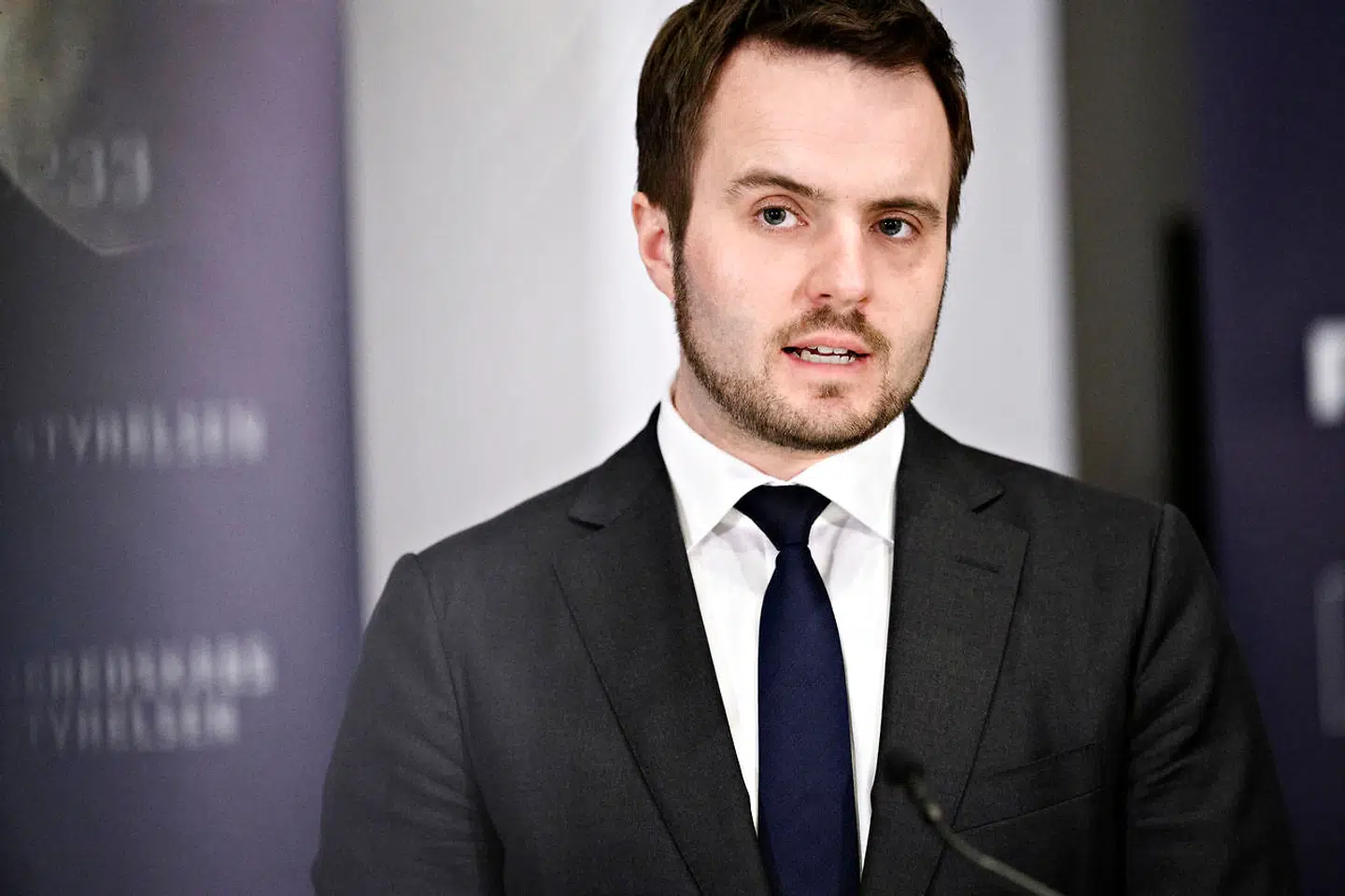 Erhvervsminister Simon Kollerup (S) er kritisk over for, at Ikea har åbnet trods anbefalinger om at forblive lukket. Arkivfoto