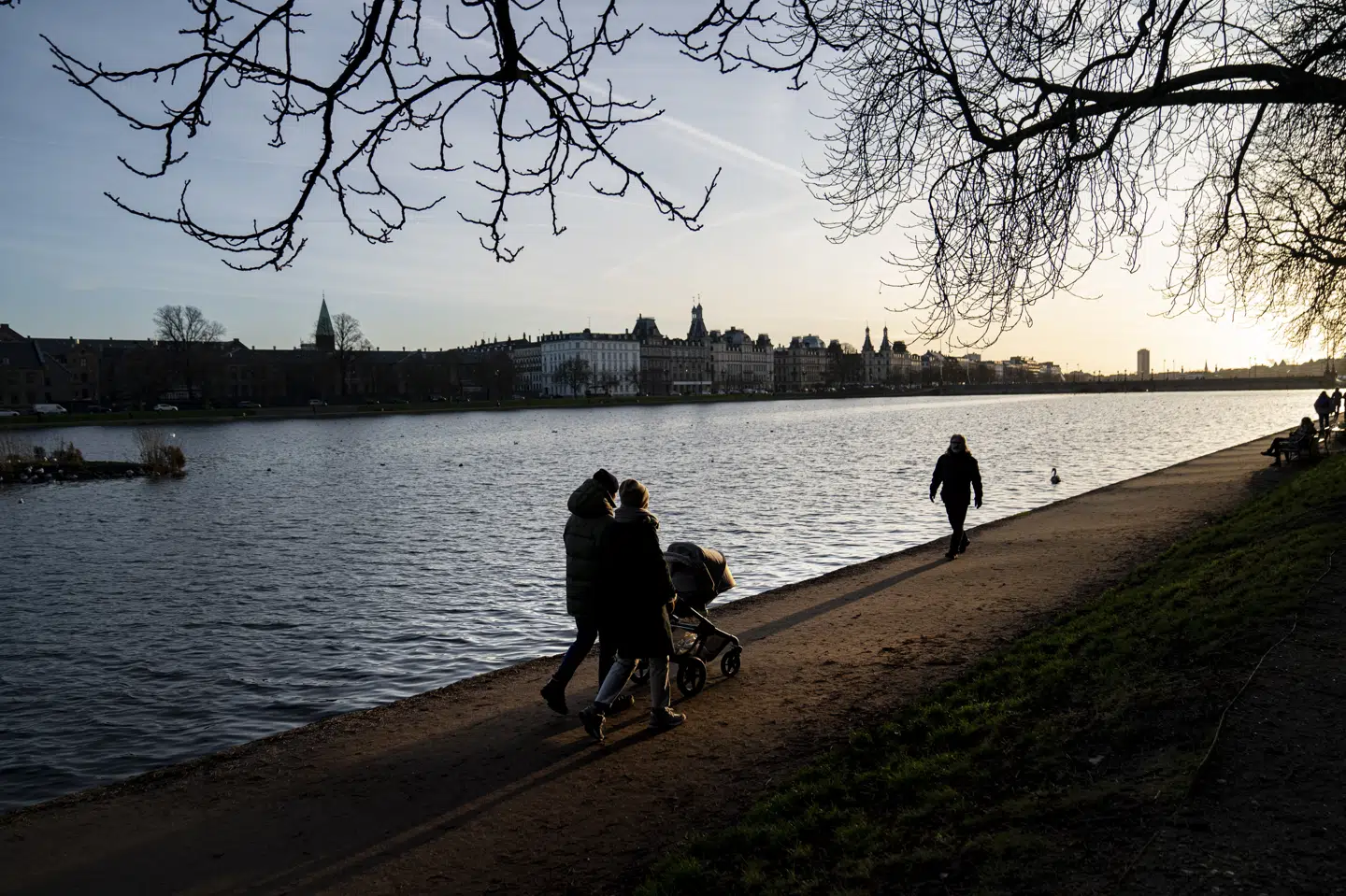 Fra 2015 til 2018 er der sket en lille stigning på 2,6 dage i den orlov, som fædre i gennemsnit tager, når et par får et barn. Men det er en langsom udvikling, siger professor. (Arkivfoto) Ida Guldbæk Arentsen/Ritzau Scanpix