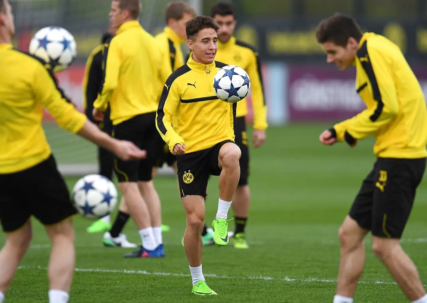 Emre Mor var 18 år, da han skiftede til Borussia Dortmund.