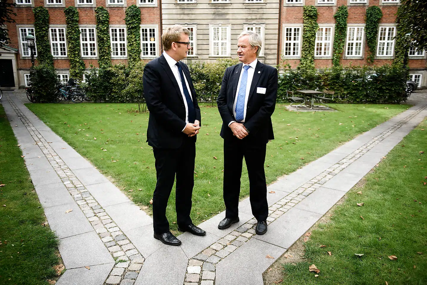 Som topchef i Norwegians besøgte Bjørn Kjos i 2016 daværende erhvervs- og vækstminster Troels Lund Poulsen for blandt andet at anbefale, at Danmark fremover havde øget fokus på langdistanceruter til og fra Østen.