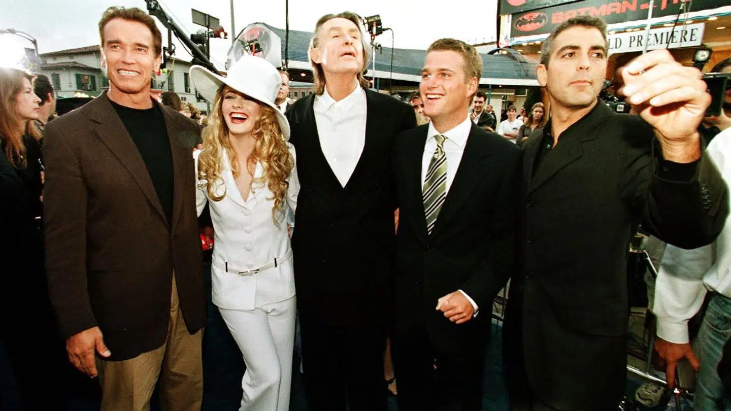 Her ses skuespillere og insptruktør, som var med i 'Batman and Robin'. Fra venstre ses Arnold Schwarzenegger, Alicia Silverstone, instruktør Joel Schumacher, Chris O'Donnell og George Clooney.