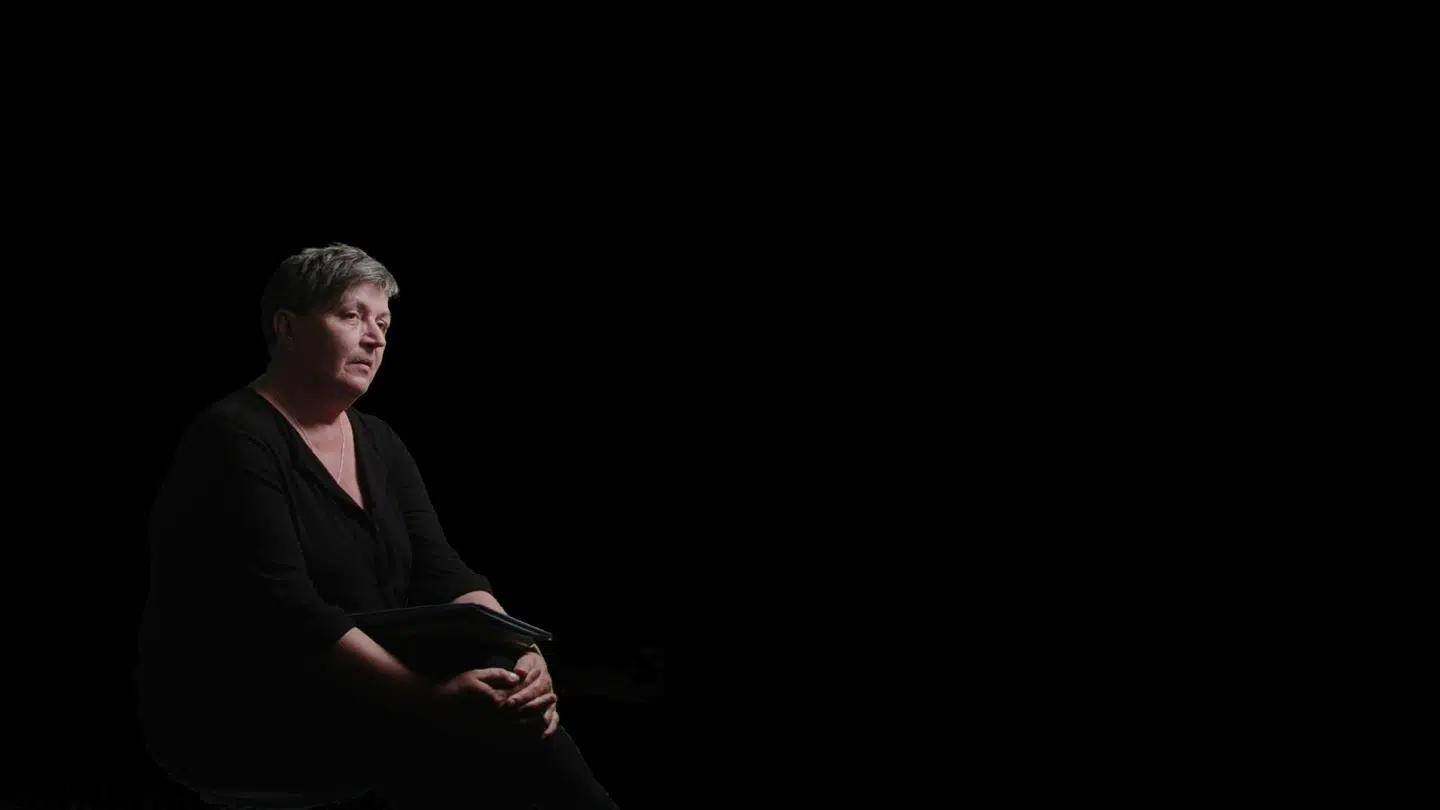 Helle Højer Christensens bror Erik Højer Christensen blev myrdet i 1993 i sagen, der senere blev omtalt som 'Savmordet'.