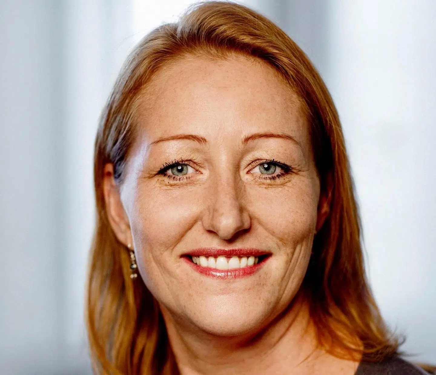 Eva regner med at bruge færre penge det kommende år.