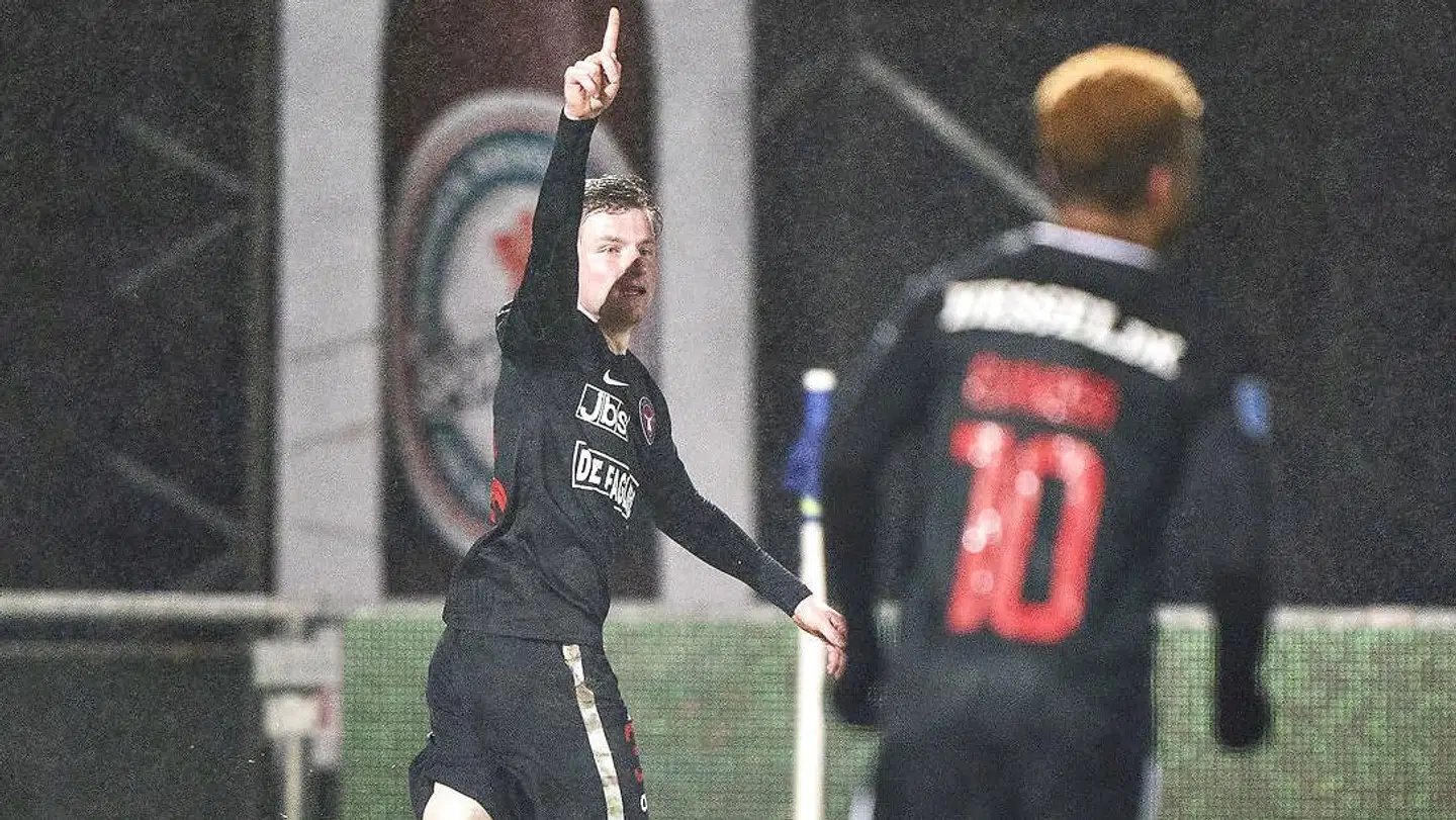 Spillerne på MCH Arena vil kunne se de mange biler.