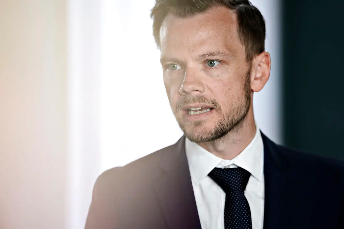 Beskæftigelsesminister Peter Hummelgaard (S), da han sammen med finansministeren, skatteministeren og erhvervsministeren holder pressemøde i Finansministeriet torsdag den 9. april 2020. Ved pressemødet gives en opdatering om den danske økonomi under coronaudbruddet og en status på hjælpepakkerne. (Foto: Philip Davali/Ritzau Scanpix)