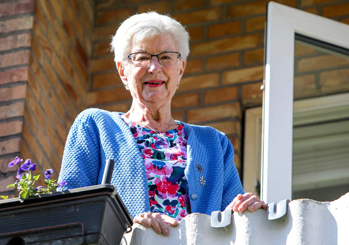 Lisa har en bil, spm hun kører mange ture i, når dagene bliver lange.