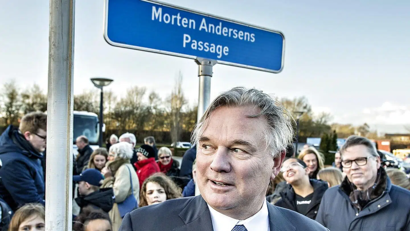 Hall of Fame-kicker Morten Andersen fra NFL ses her ved afsløringen af et vejskilt med hans navn i fødebyen Struer, mandag den 29. januar 2018. Morten Andersen rejste i 1977 fra Struer til USA og blev 40 år efter optaget i Pro Football Hall of Fame som den mest scorende i NFLs historie. Morten Andersen blev hele dagen fejret i sin fødeby.