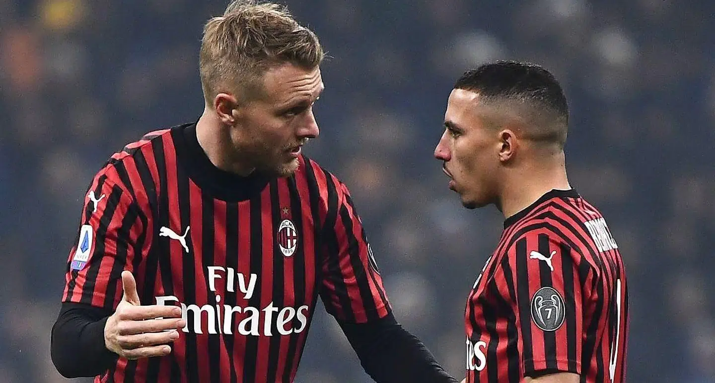 Simon Kjær sammen med Ismael Bennacer.