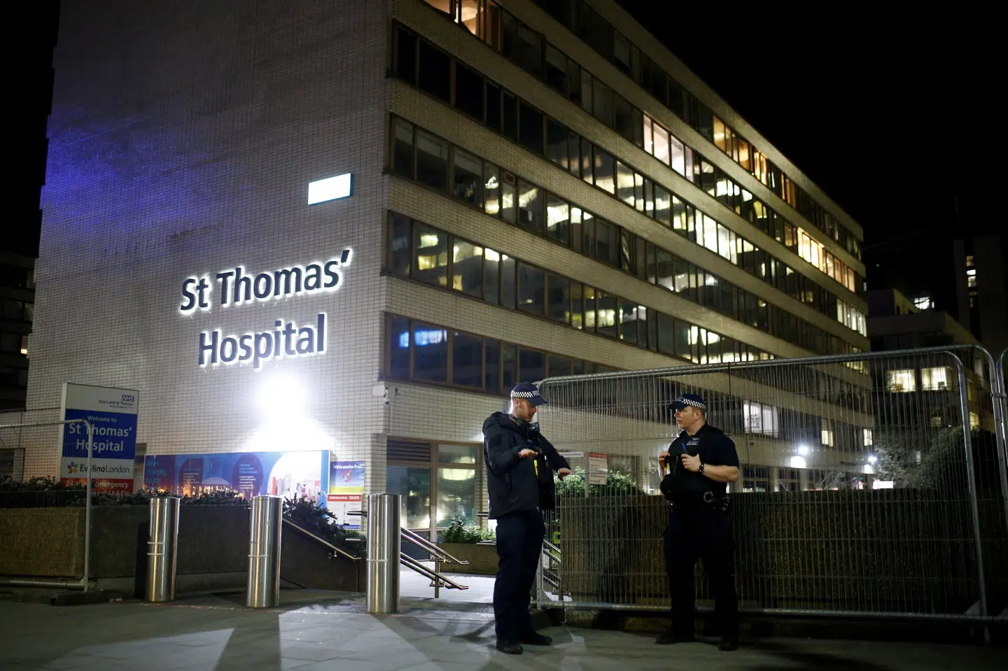 Boris Johnson var indlagt på St Thomas' Hospital i London, fordi han havde vedvarende symptomer som følge af coronasmitte (arkivfoto). Henry Nicholls/Reuters
