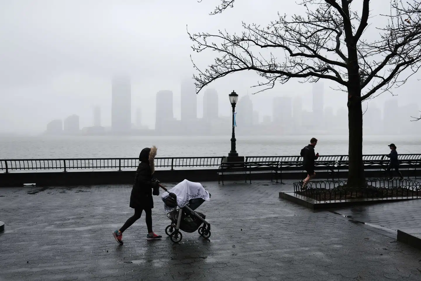 New Yorks skoler vil på grund af coronaepidemien være lukket frem til efteråret, siger New Yorks borgmester, Bill de Blasio. (Arkivfoto) Spencer Platt/Ritzau Scanpix