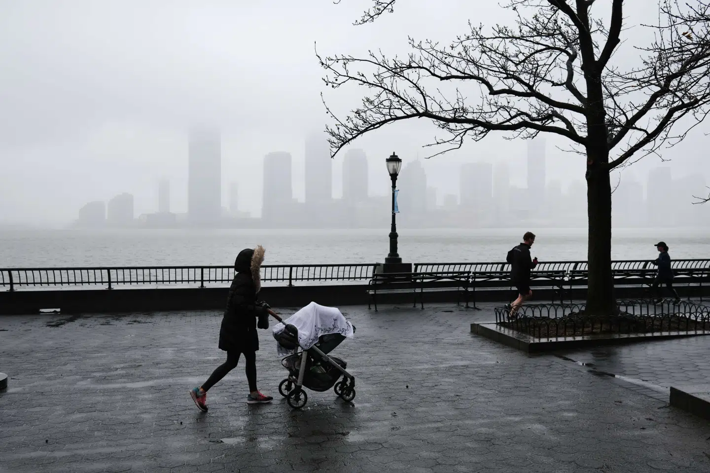 New Yorks skoler vil på grund af coronaepidemien være lukket frem til efteråret, siger New Yorks borgmester, Bill de Blasio. (Arkivfoto) Spencer Platt/Ritzau Scanpix