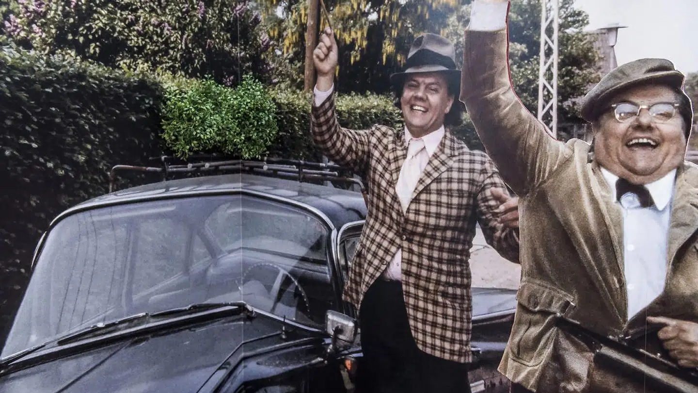 En velkendt scene, der gik igen i flere af filmene. Adskillige gange måtte Benny og Keld stå klar til at tage imod Egon, der atter forlod statsfængslet i Vridsløselille – blot for at ende bag tremmer igen senere.