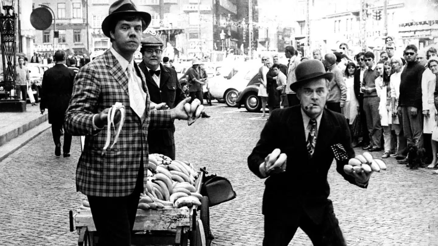 Fra den første film om den uheldige bande. Filmen hed ganske simpelt 'Olsen-banden' og udkom i 1968.