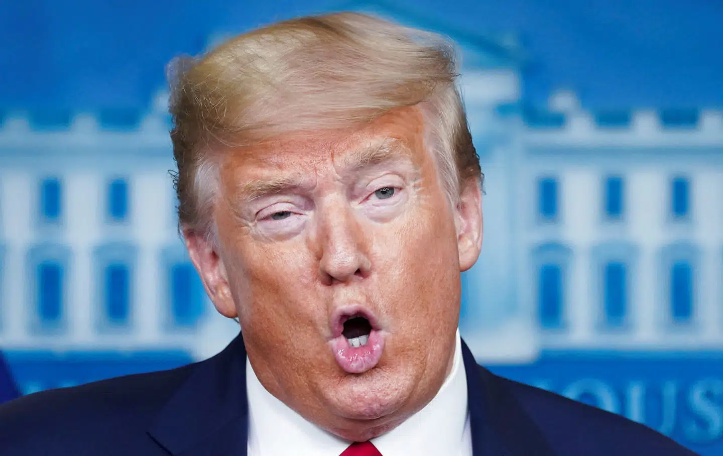 Donald Trump under et af sine daglige pressemøder i Det Hvide Hus.