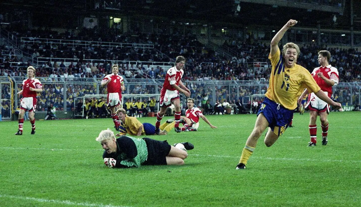 Tomas Brolin scorede sejrsmålet, da Sverige slog Danmark med 1-0 ved EM i 1992.
