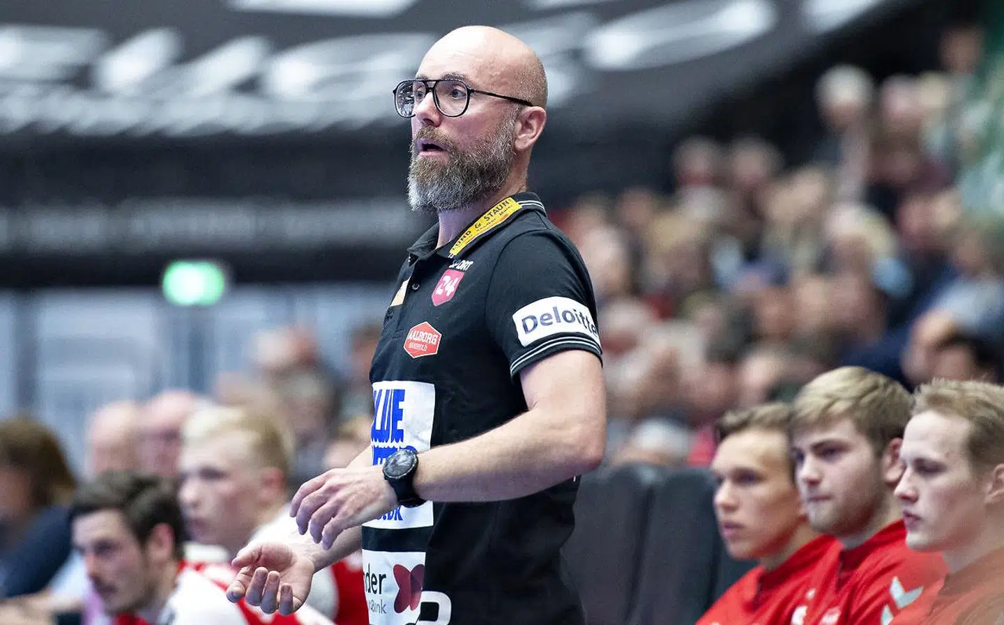 Stefan Madsens Aalborg-mandskab bliver kåret til dansk mester i herreligaen, da nordjyderne lå nummer et, da al spil blev suspenderet.