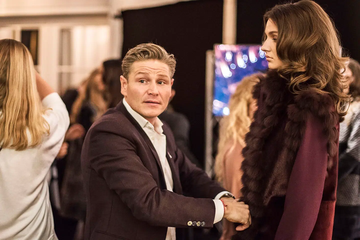 Jesper Høvring fotograferet backstage til modeshow på Hotel d'Angleterre i 2016.