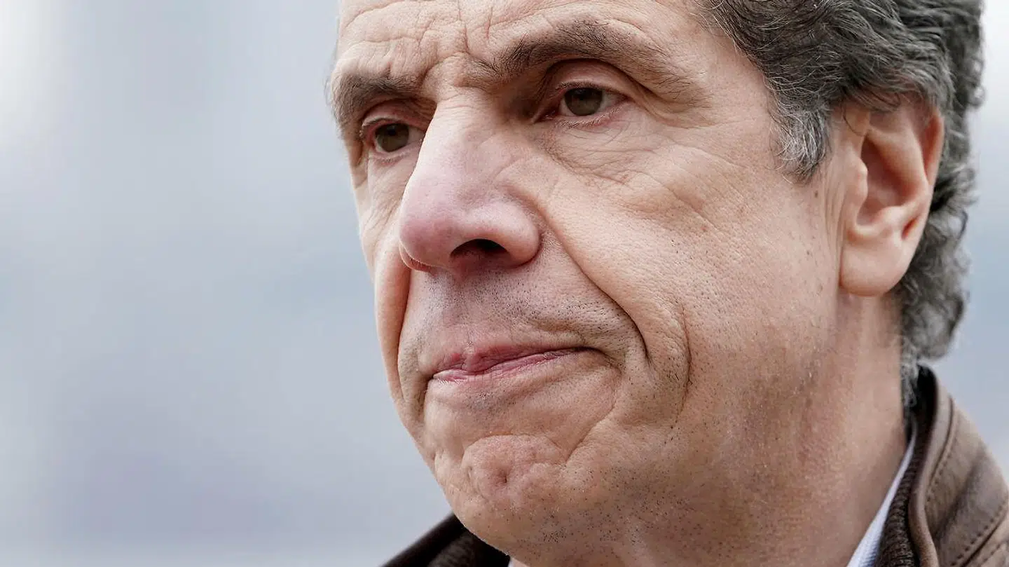 New Yorks guvernør, Andrew Cuomo, er en af dem, der er kritiske over for præsident Trumps håndtering af coronakrisen i USA.