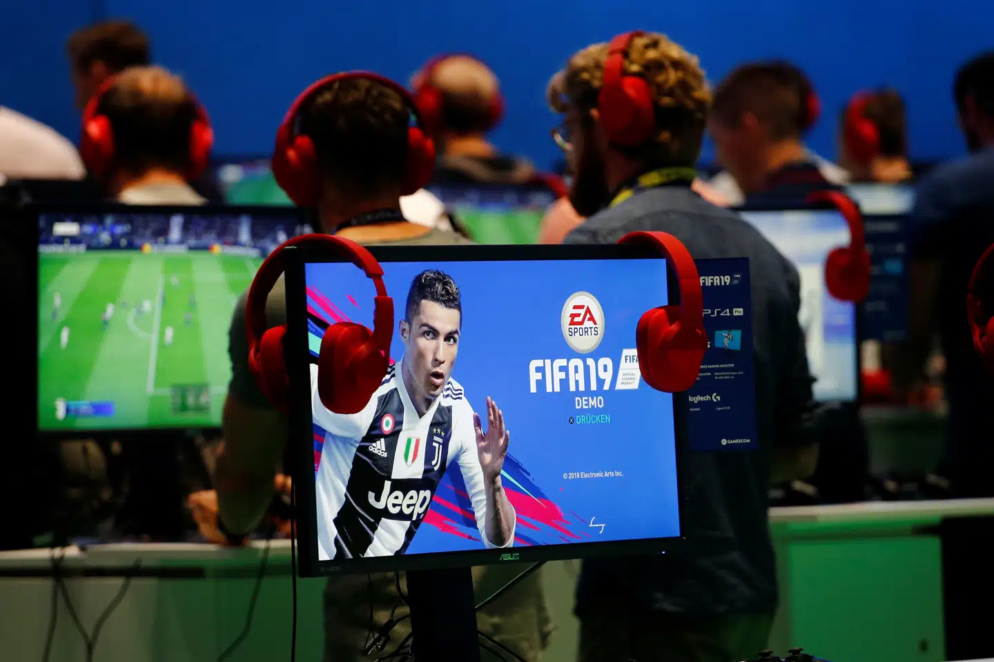 Computerspillere kan ikke længere mødes i fysiske lokaler på grund af udbruddet af coronavirus. Men i e-sport kan langt de fleste fortsat træne og spille hjemmefra og mødes virtuelt. (Arkivfoto) Wolfgang Rattay/Reuters