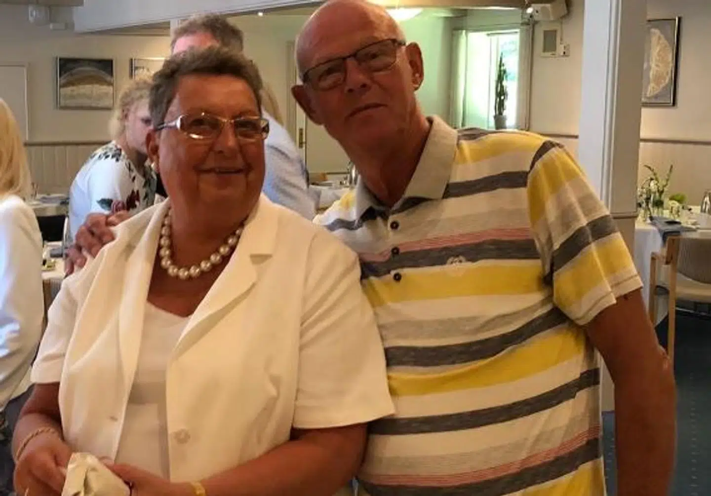 Lisbeth og Peter fotograferet ved parrets guldbryllup. (Privatfoto)
