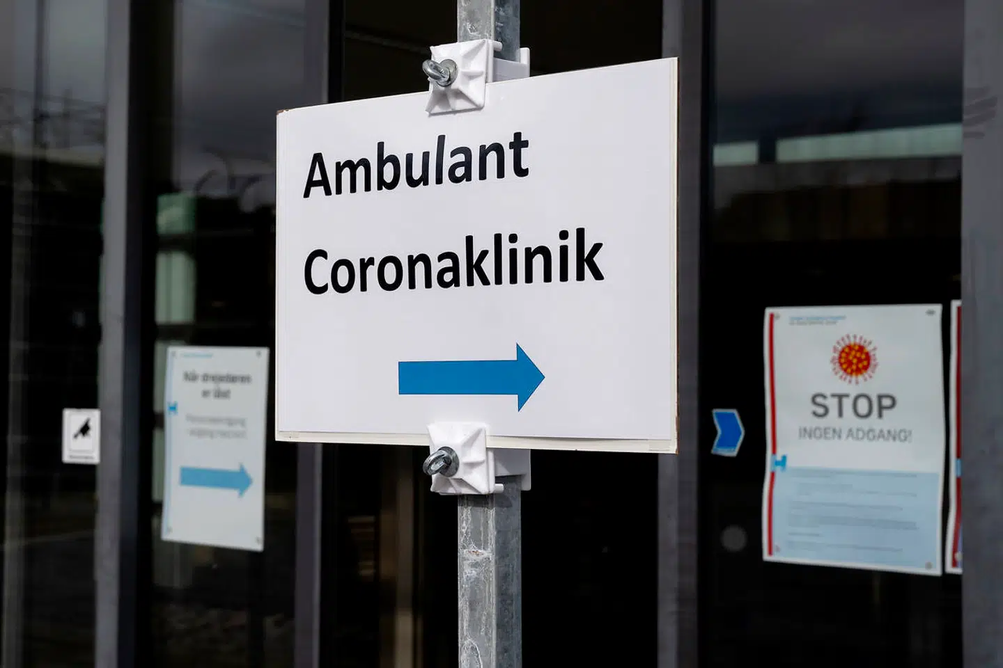Lisbeth Ramsing har kun ros tilovers for Kolding Sygehus' behandling af hendes mand, efter han blev indlagt med coronavirus. På billedet ses den nyåbnede coronaklinik på Hvidovre Hospital.