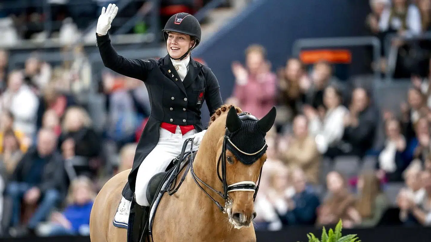Cathrine Dufour og hesten Cassidy.